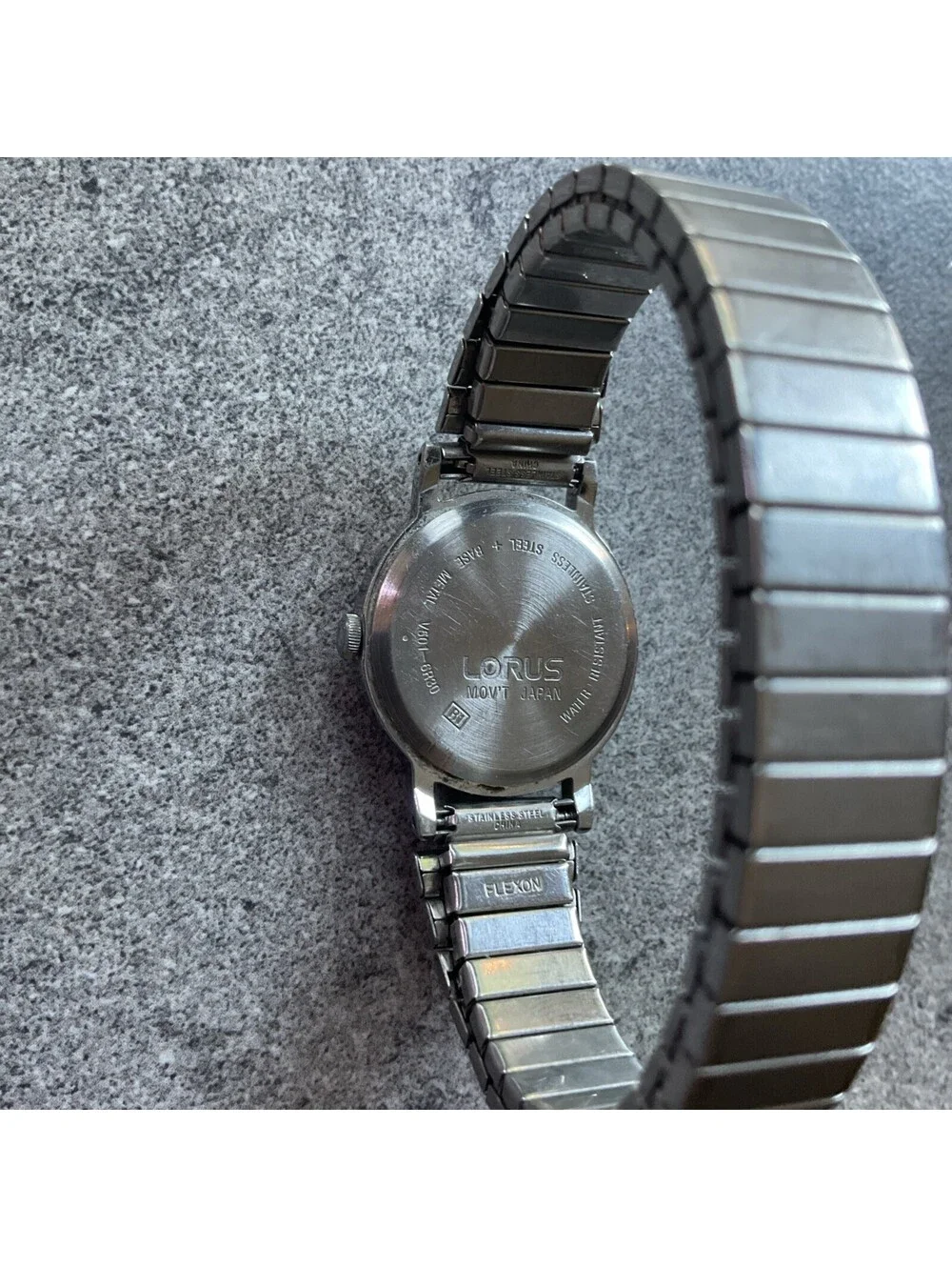 Lorus Lumbrite by Seiko Women's Watch 24mm Silver Tone Case & Band V501-6R30 B-Y